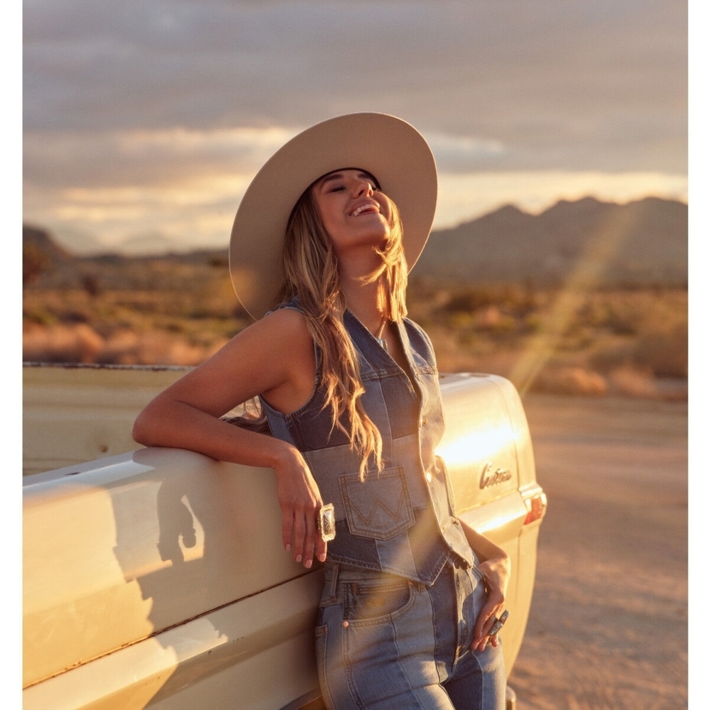 Lainey Wilson Wrangler Blue Denim Vest